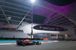 足球直播平台-梅赛德斯绝杀红牛车队，皮亚斯特里惊艳四座